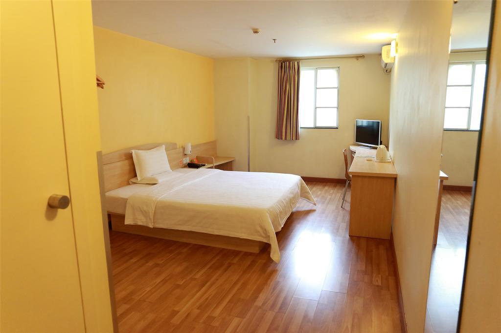 7Days Inn Shanghai Lujiazui Екстериор снимка