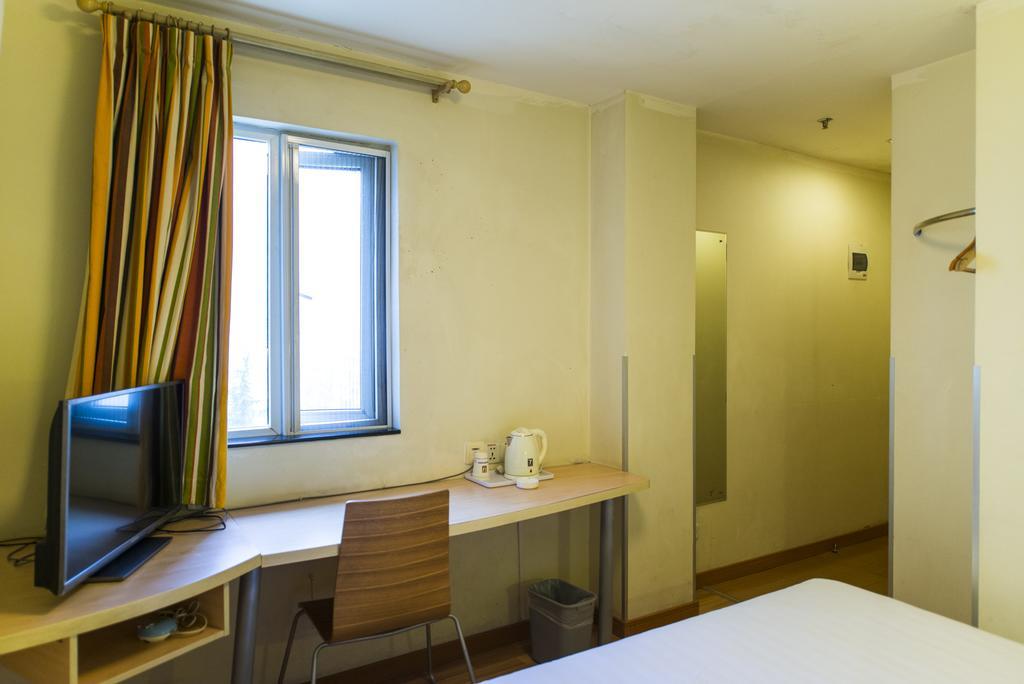 7Days Inn Shanghai Lujiazui Екстериор снимка